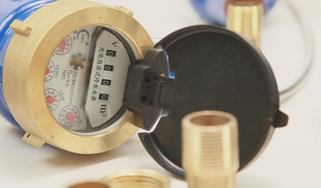 光電直讀式液封遠(yuǎn)傳水表